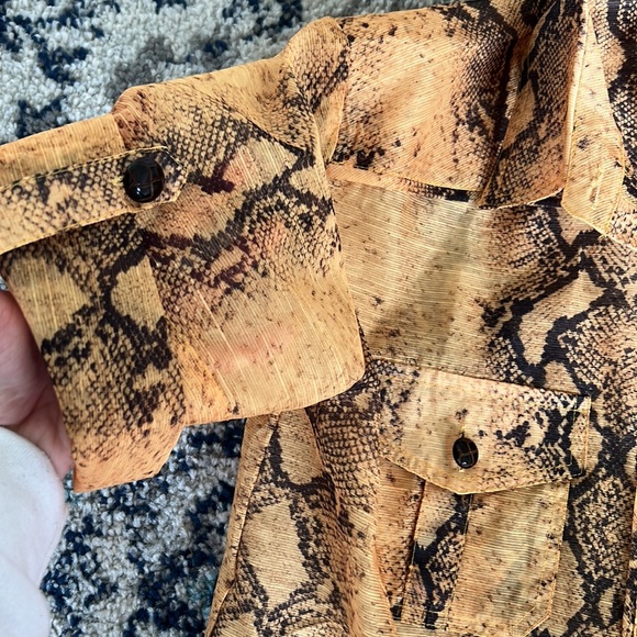 Yellow Snake Print Top - Picture 5 of 5